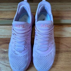 EVERYTHING MUST GO- APL shoes